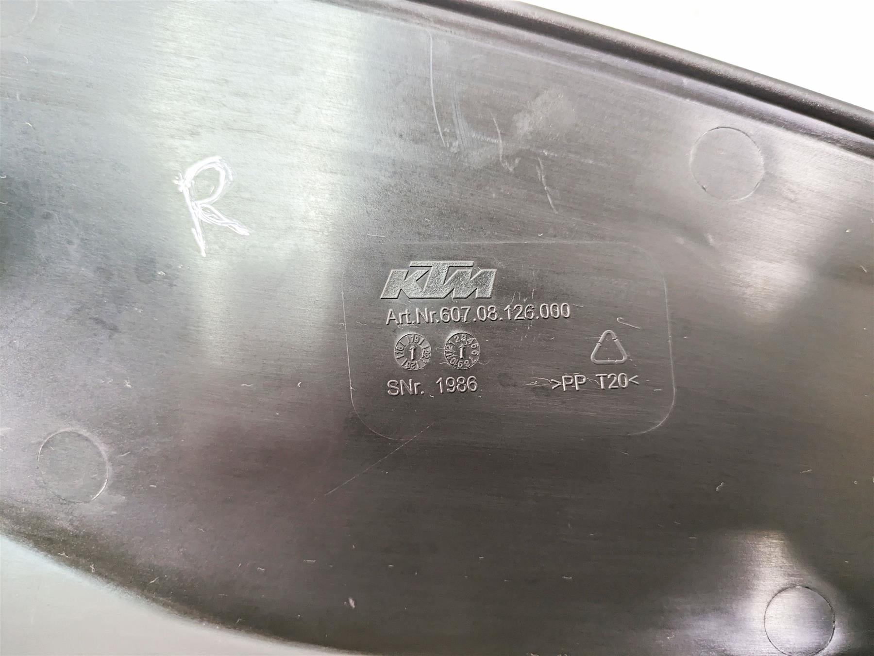 2020 KTM 1290 Super Adventure R Inner Side Cover Fairing Cowl Set 60708126000 {{ shop.shopifyCountryName }} - Mototech271