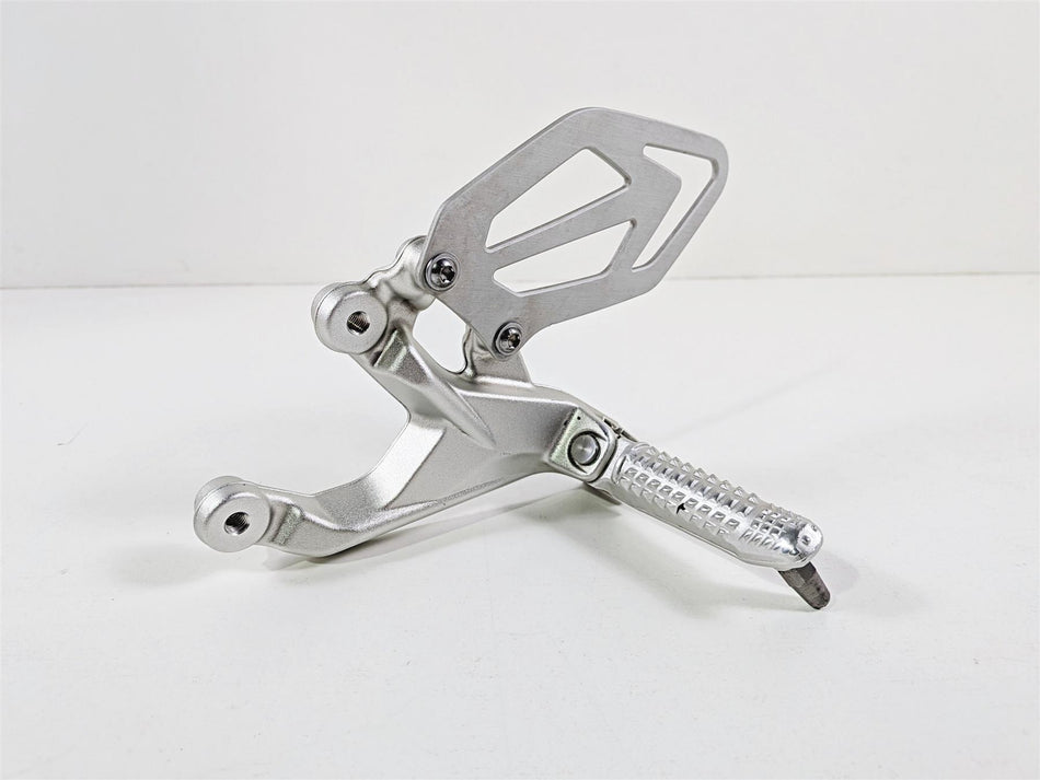 2017 BMW S1000RR K46 Left Rider Driver Foot Peg Rest & Heal Guard 46717728307 {{ shop.shopifyCountryName }} - Mototech271