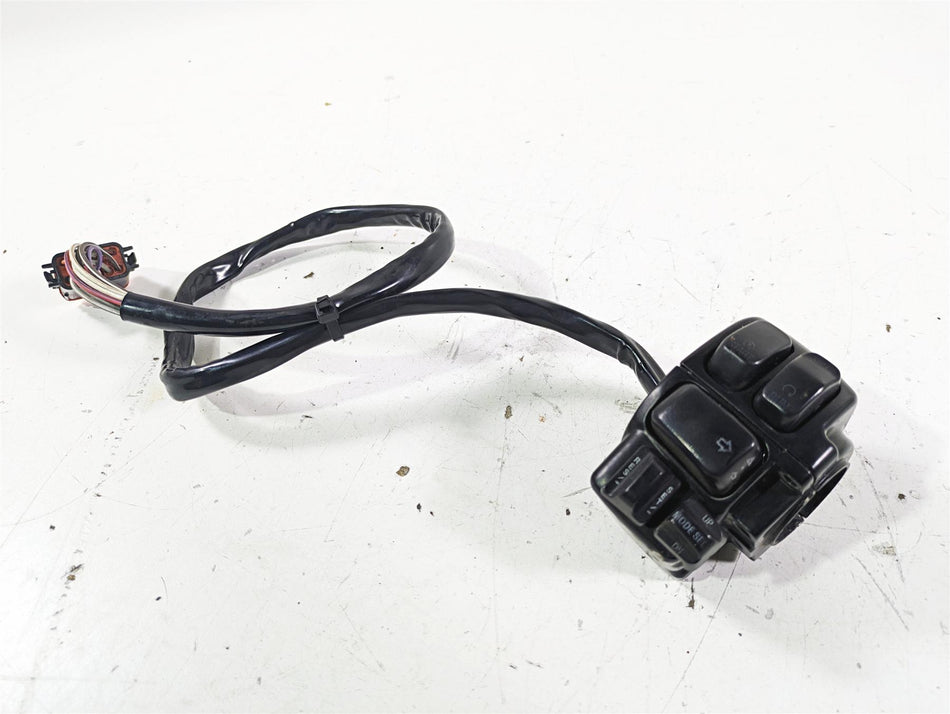 2003 Harley Touring FLHTCUI 100TH E-Glide Right Hand Control Switch 71589-96B {{ shop.shopifyCountryName }} - Mototech271