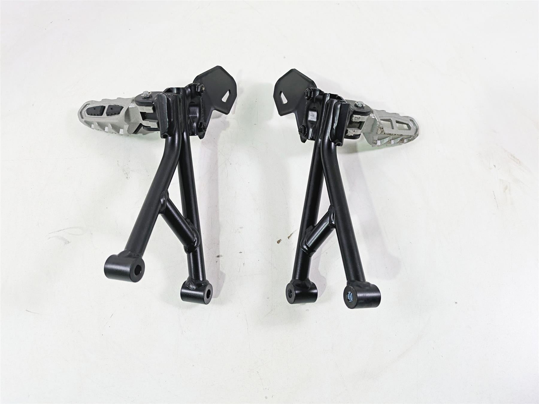 2022 Ducati Scrambler Desert Sled Rear Passenger Footpeg Set 46510752BA {{ shop.shopifyCountryName }} - Mototech271