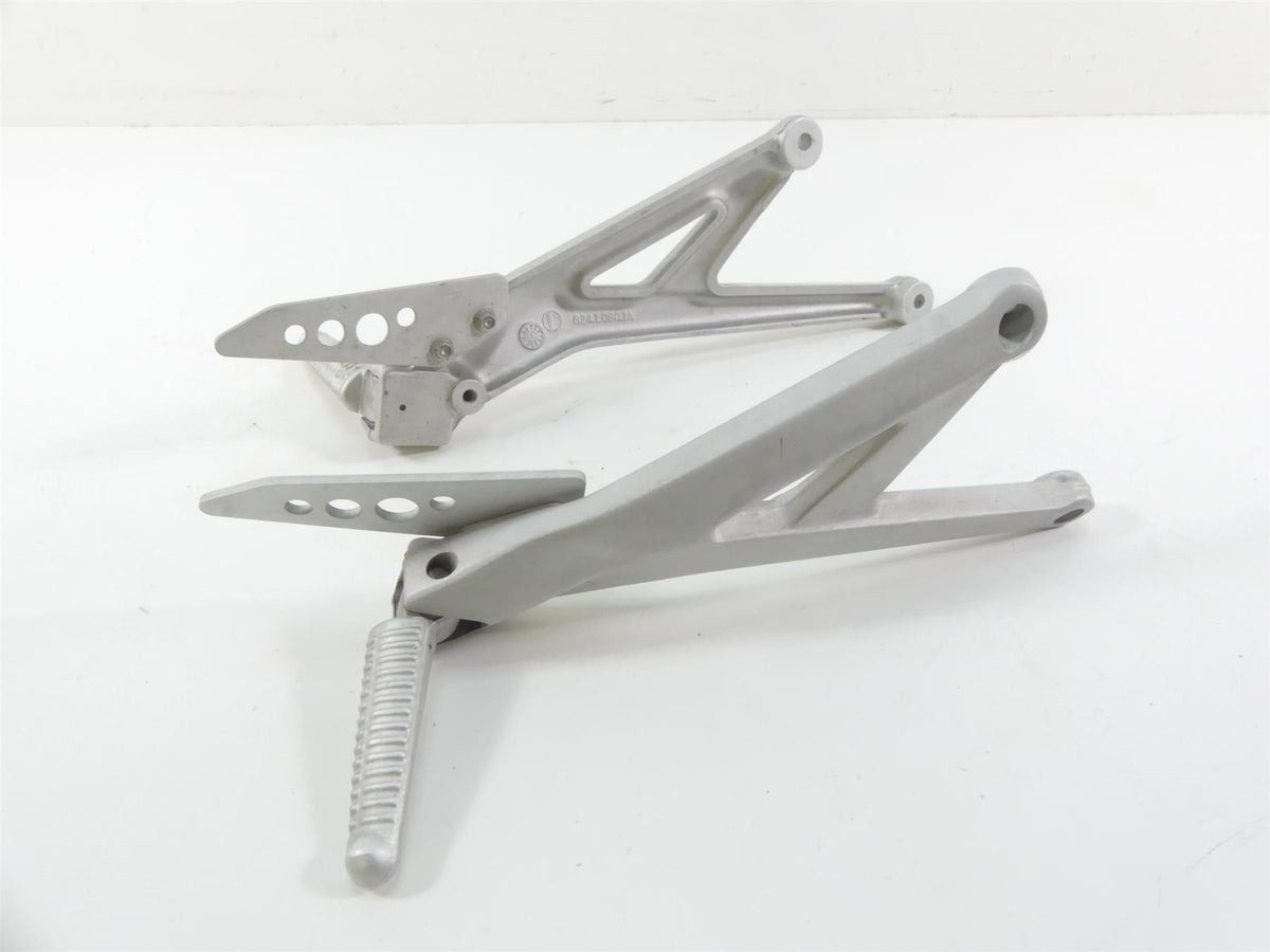 2005 Ducati Multistrada 1000S Rear Passenger Foot Peg Footpeg Set 82410801A {{ shop.shopifyCountryName }} - Mototech271
