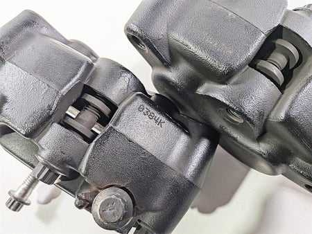 2014 Harley FXDL Dyna Low Rider Front Brake Caliper Set 41300001 41300002 {{ shop.shopifyCountryName }} - Mototech271