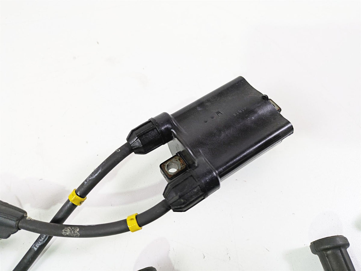 2006 Triumph Rocket 3 Ignition Coil Wiring Plug Set - Tested T1290101 {{ shop.shopifyCountryName }} - Mototech271