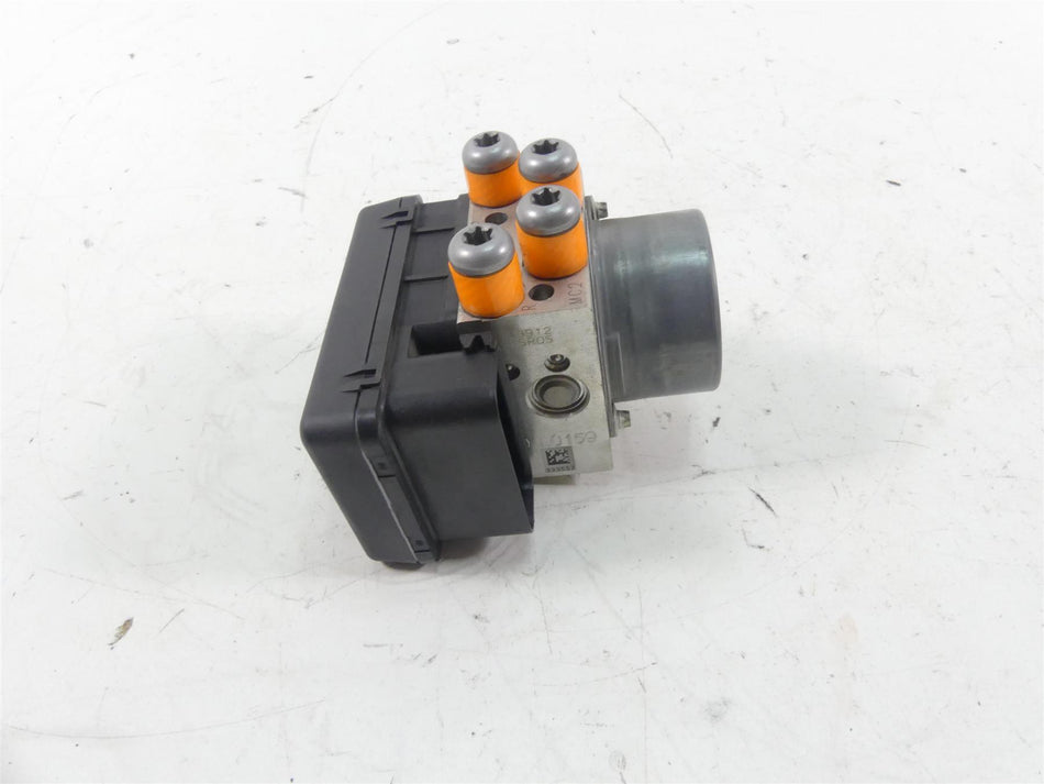 2015 KTM 1290R Super Duke Abs Brake Pump Module Unit Control 61342031000 {{ shop.shopifyCountryName }} - Mototech271