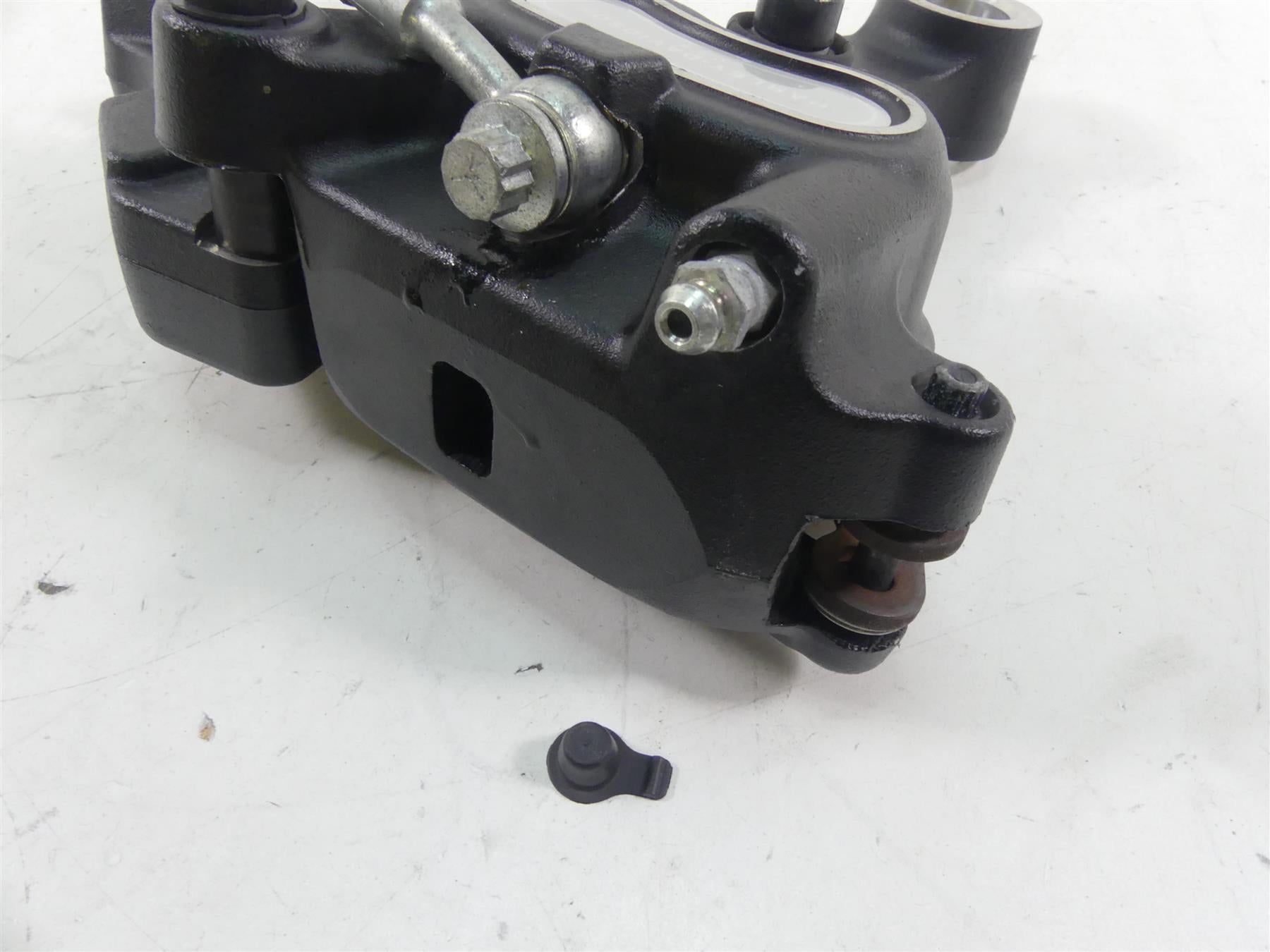 2009 Harley FXDF Dyna Fat Bob Rear Brake Caliper & Bracket for 25mm Axl 40908-08 {{ shop.shopifyCountryName }} - Mototech271
