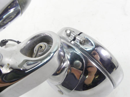 2007 Harley FLHTCU SE CVO Electra Glide Left Front Spot Light Blinker 69548-06 {{ shop.shopifyCountryName }} - Mototech271