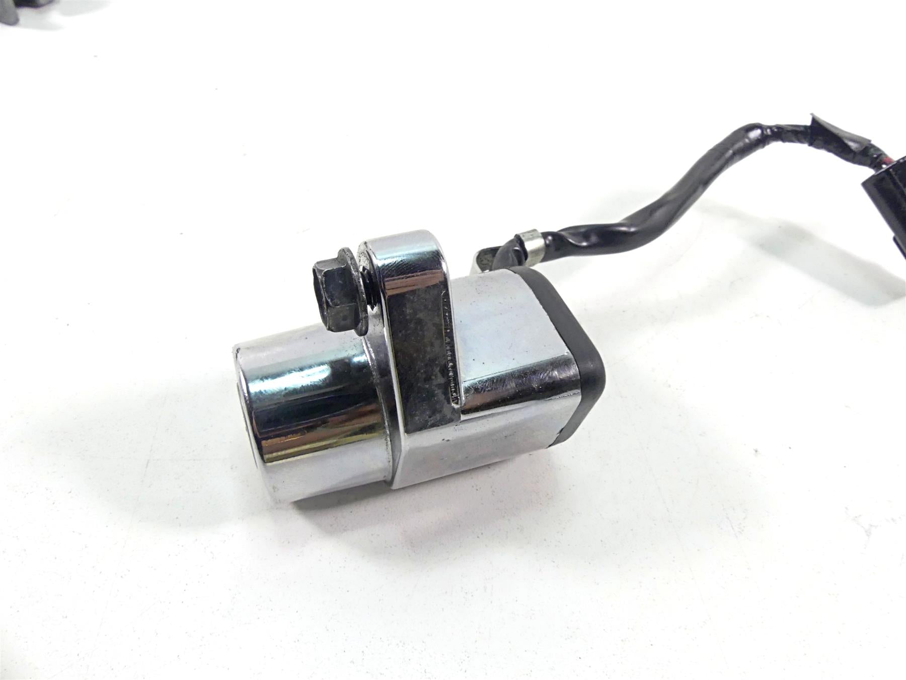 2011 Victory Cross Country Ignition Switch Key Lock Tank Cap Set 4012944 4012943 {{ shop.shopifyCountryName }} - Mototech271