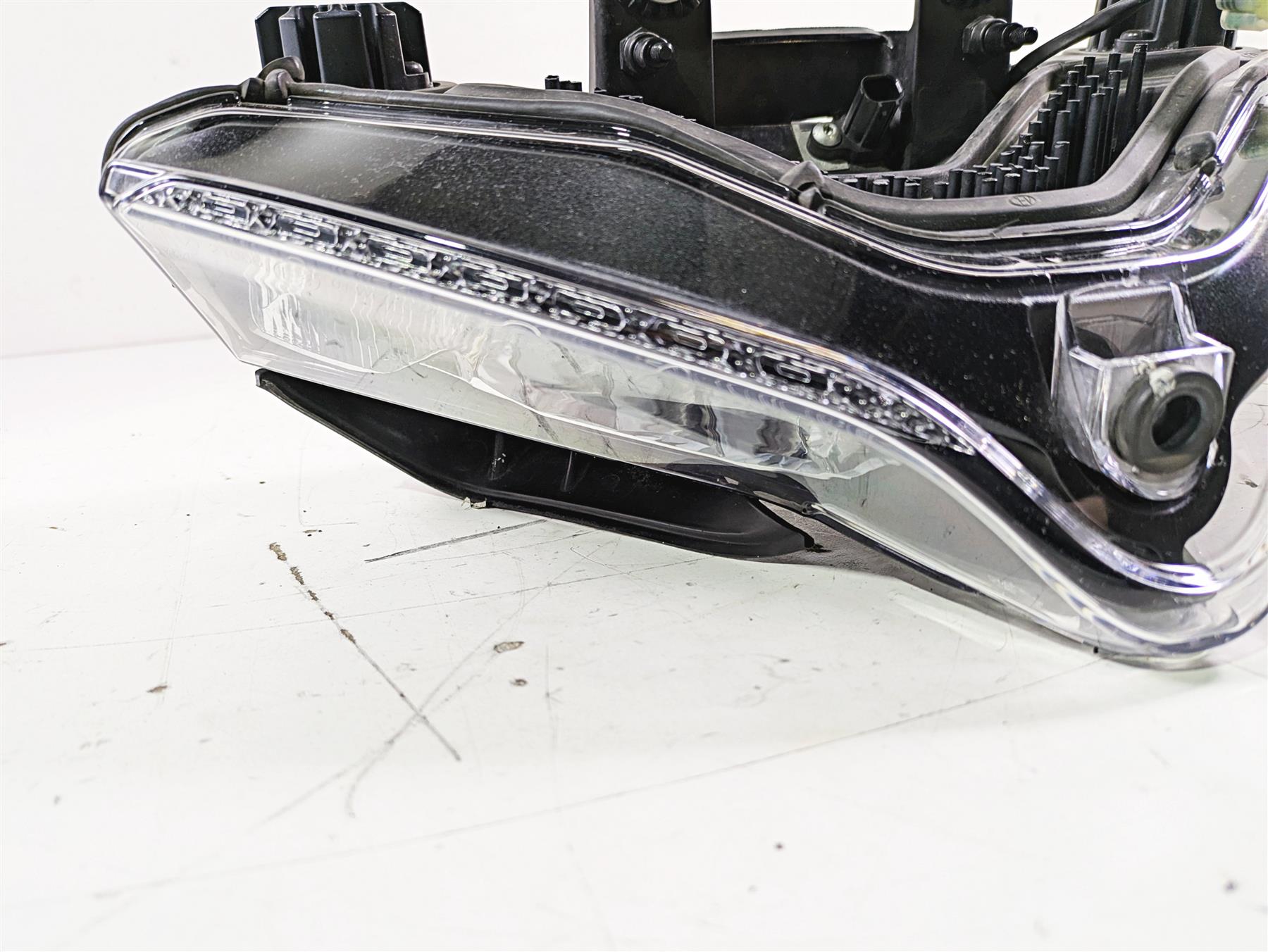 2015 Ducati Panigale 1299 S Headlight Head Light Lamp 52010341B {{ shop.shopifyCountryName }} - Mototech271