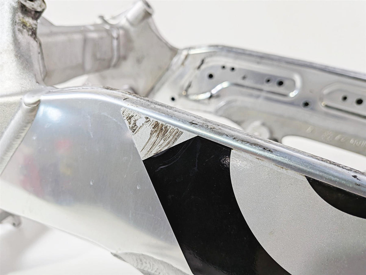 2016 Aprilia RSV 1100 Tuono V4 Factory Straight Main Frame Chassis Texas Salvage Title 858766 {{ shop.shopifyCountryName }} - Mototech271