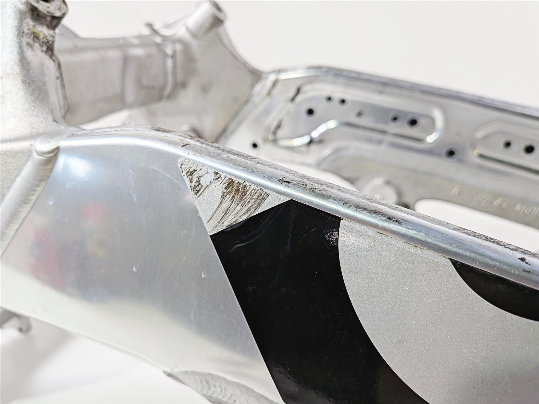 2016 Aprilia RSV 1100 Tuono V4 Factory Straight Main Frame Chassis Texas Salvage Title 858766 {{ shop.shopifyCountryName }} - Mototech271