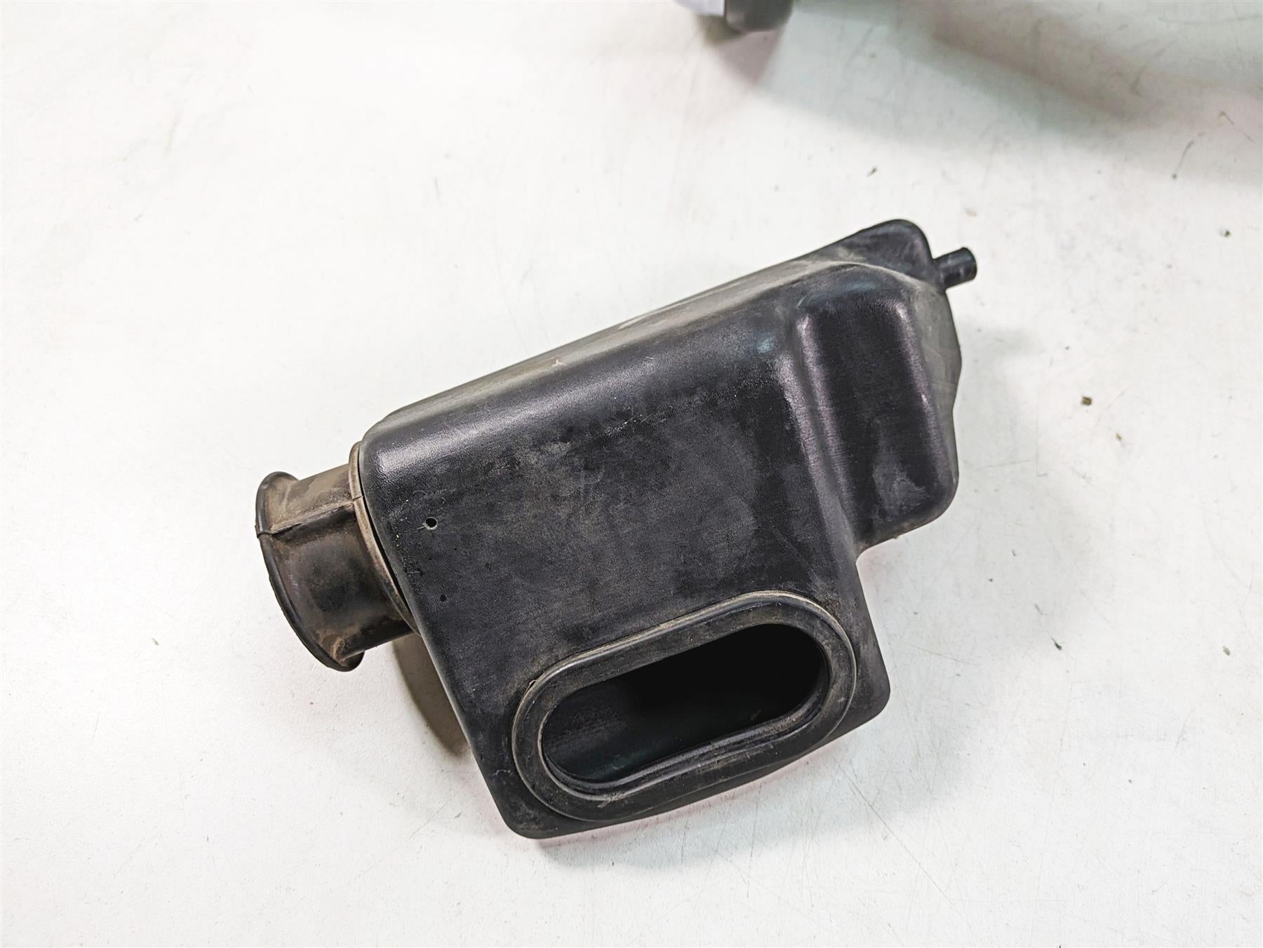 1997 Kawasaki VN1500 Vulcan Air Filter Cleaner Breather 11011-1289 11011-1290 {{ shop.shopifyCountryName }} - Mototech271