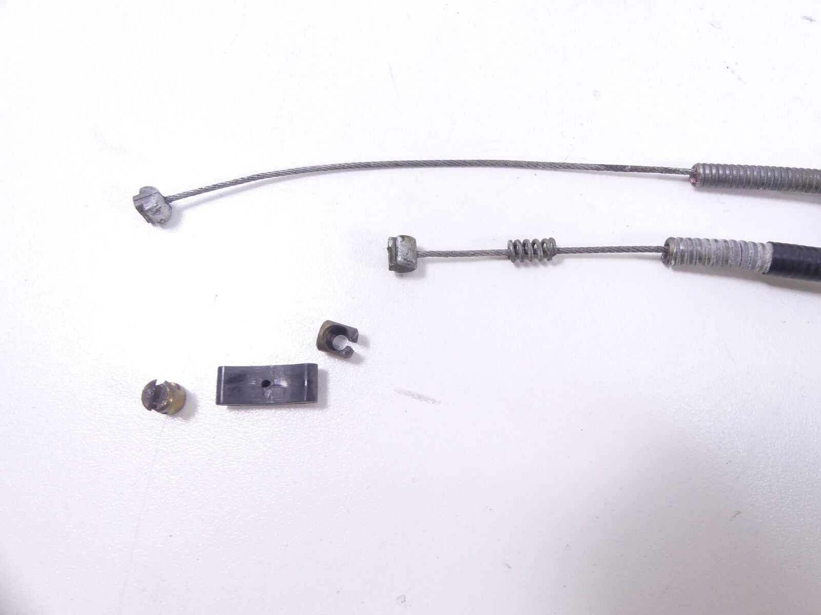 2007 Harley FXDWG Dyna Wide Glide Right Control Switch & Blinker 71684-06A {{ shop.shopifyCountryName }} - Mototech271