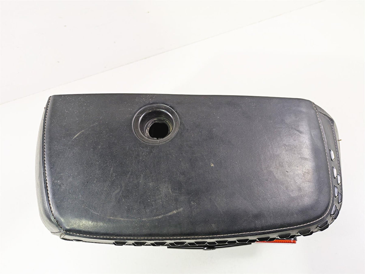 2018 Harley FLHCS Softail Heritage 115th Left Saddlebag - Read 90201437 {{ shop.shopifyCountryName }} - Mototech271