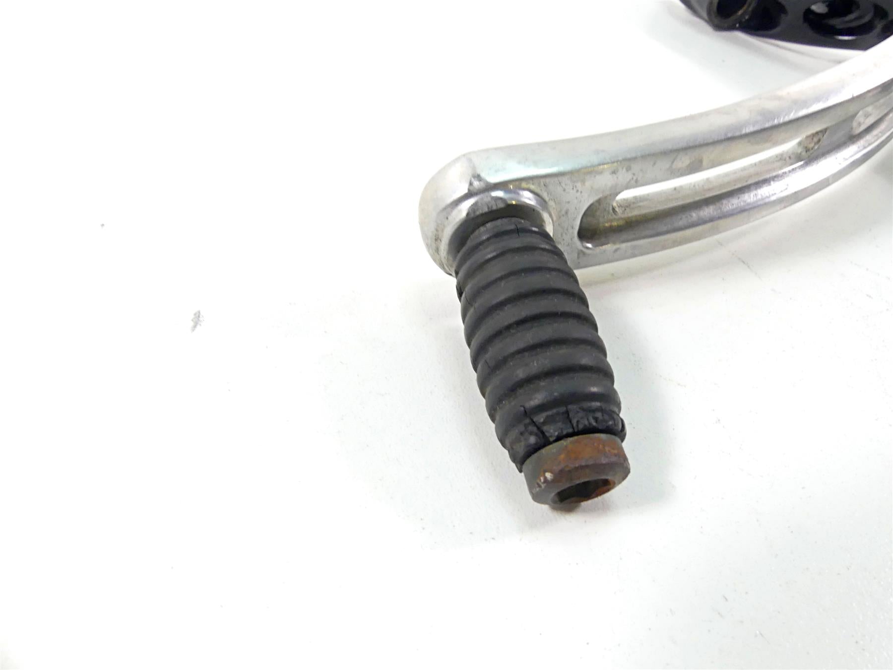 2009 Harley XR1200 Sportster Left Foot Peg Bracket & Shifter Lever Set 51044-08 {{ shop.shopifyCountryName }} - Mototech271