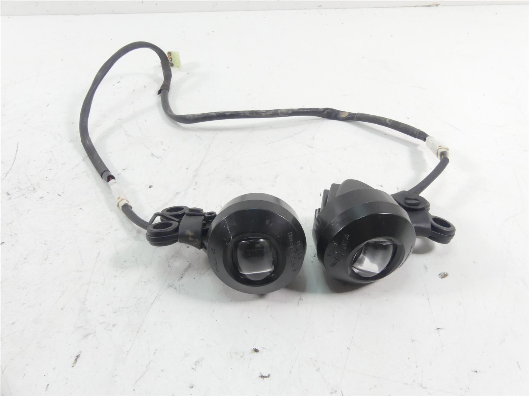 2020 Ducati Multistrada 1260 Enduro Led Front Spot Fog Light Set 96680834A {{ shop.shopifyCountryName }} - Mototech271