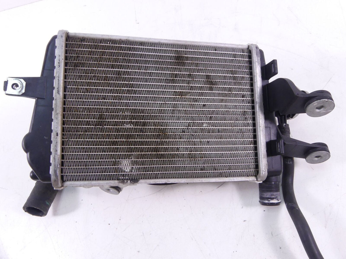 2016 BMW R1200 RT RTW K52 Right Radiator Fan Hoses Reservoir 17118546416 {{ shop.shopifyCountryName }} - Mototech271
