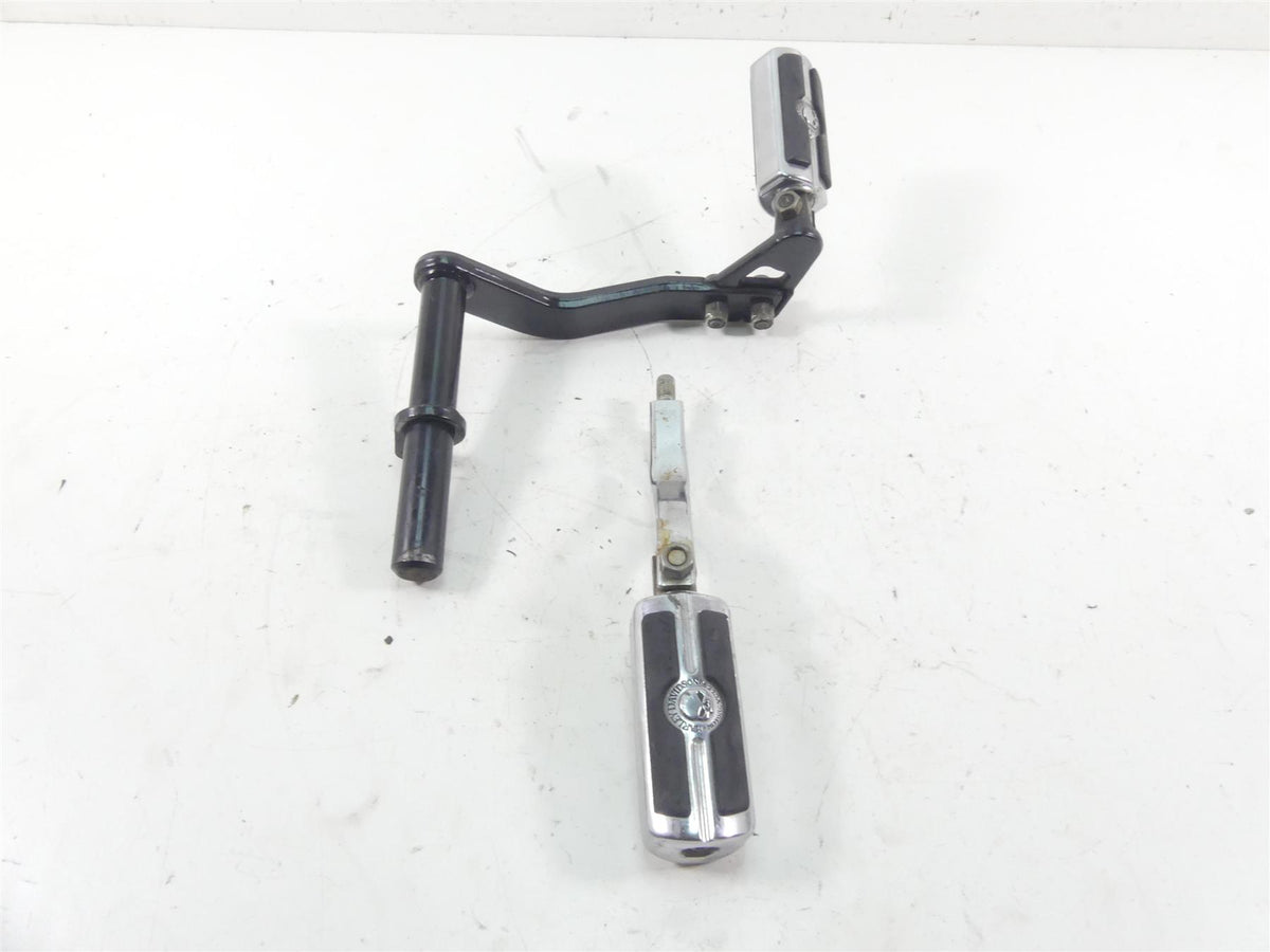 1998 Harley Dyna FXDL Low Rider Rear Passenger Foot Peg Set + Mount Arm 52740-94 {{ shop.shopifyCountryName }} - Mototech271