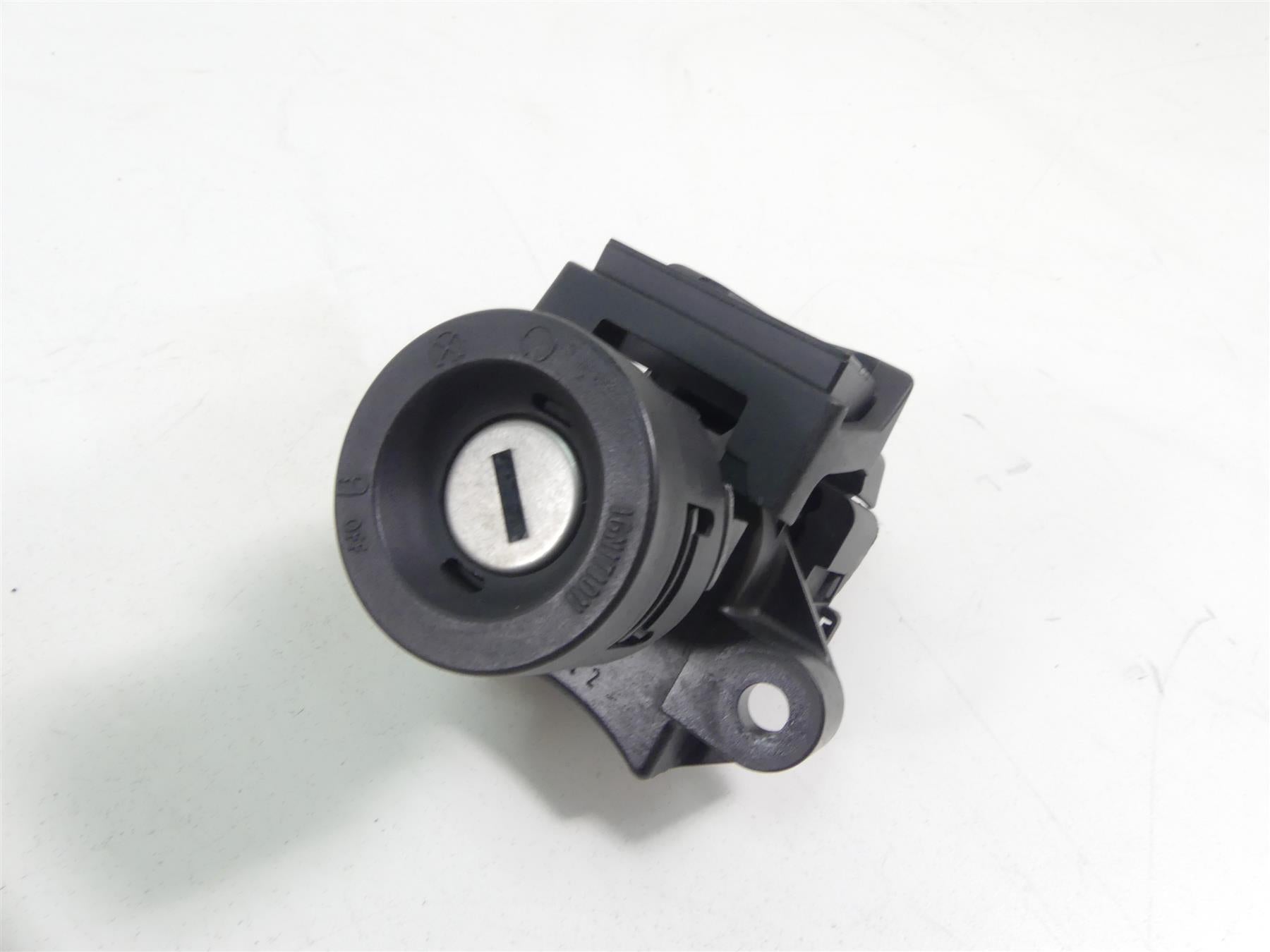 2013 BMW R1200GS K255 Adventure Cdi Ignition Switch Key Locks Set 13618521661 {{ shop.shopifyCountryName }} - Mototech271