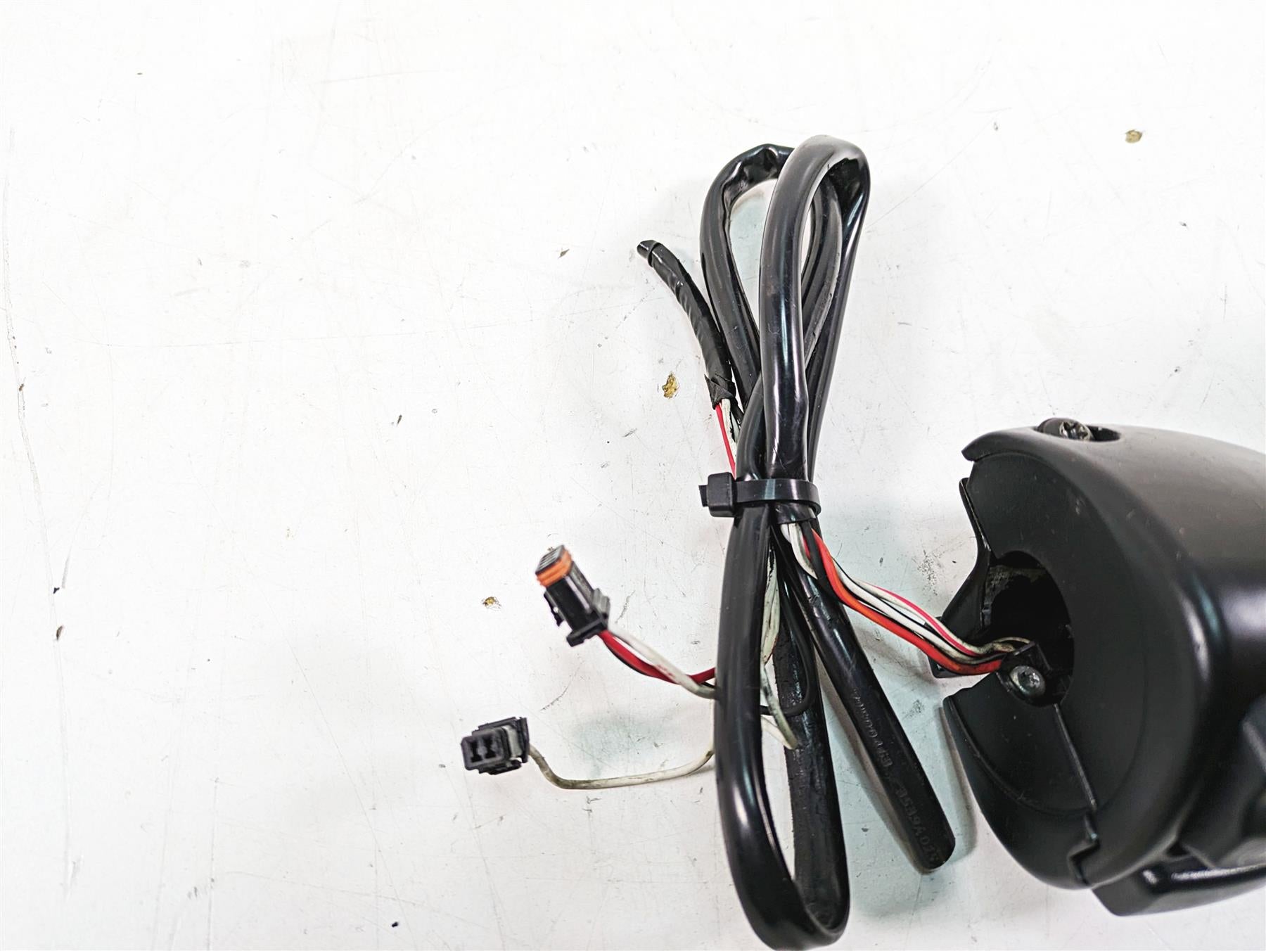 2020 Harley Softail FXBB Street Bob Right Hand Control Switch - Read 71500462 {{ shop.shopifyCountryName }} - Mototech271