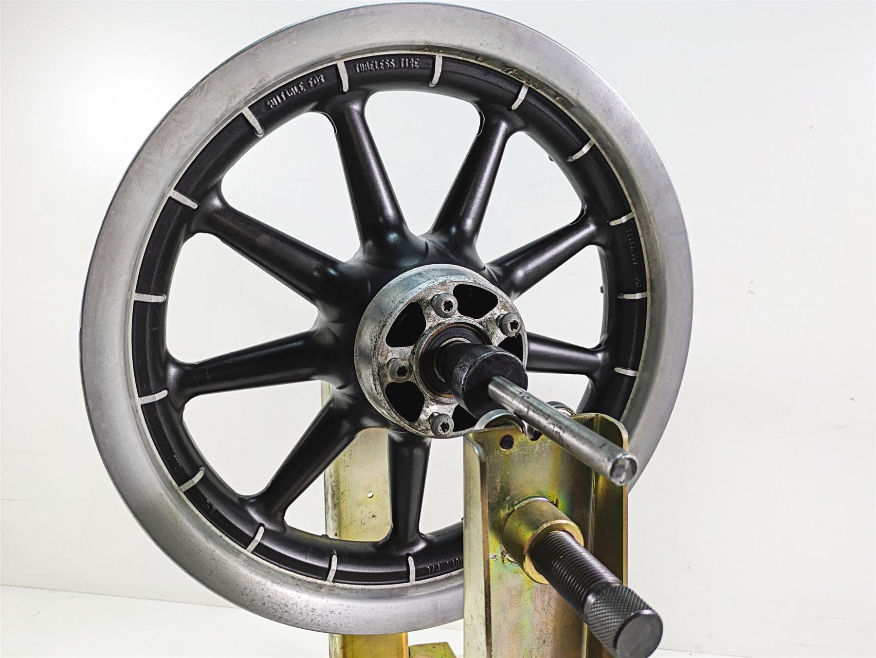 2005 Harley Touring FLHTCUI Electra Glide 16x3 Front Wheel Cast Rim 43493-00 {{ shop.shopifyCountryName }} - Mototech271