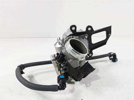 2019 Indian Chieftain Limited Throttle Body & Intake Manifold 1204685 {{ shop.shopifyCountryName }} - Mototech271