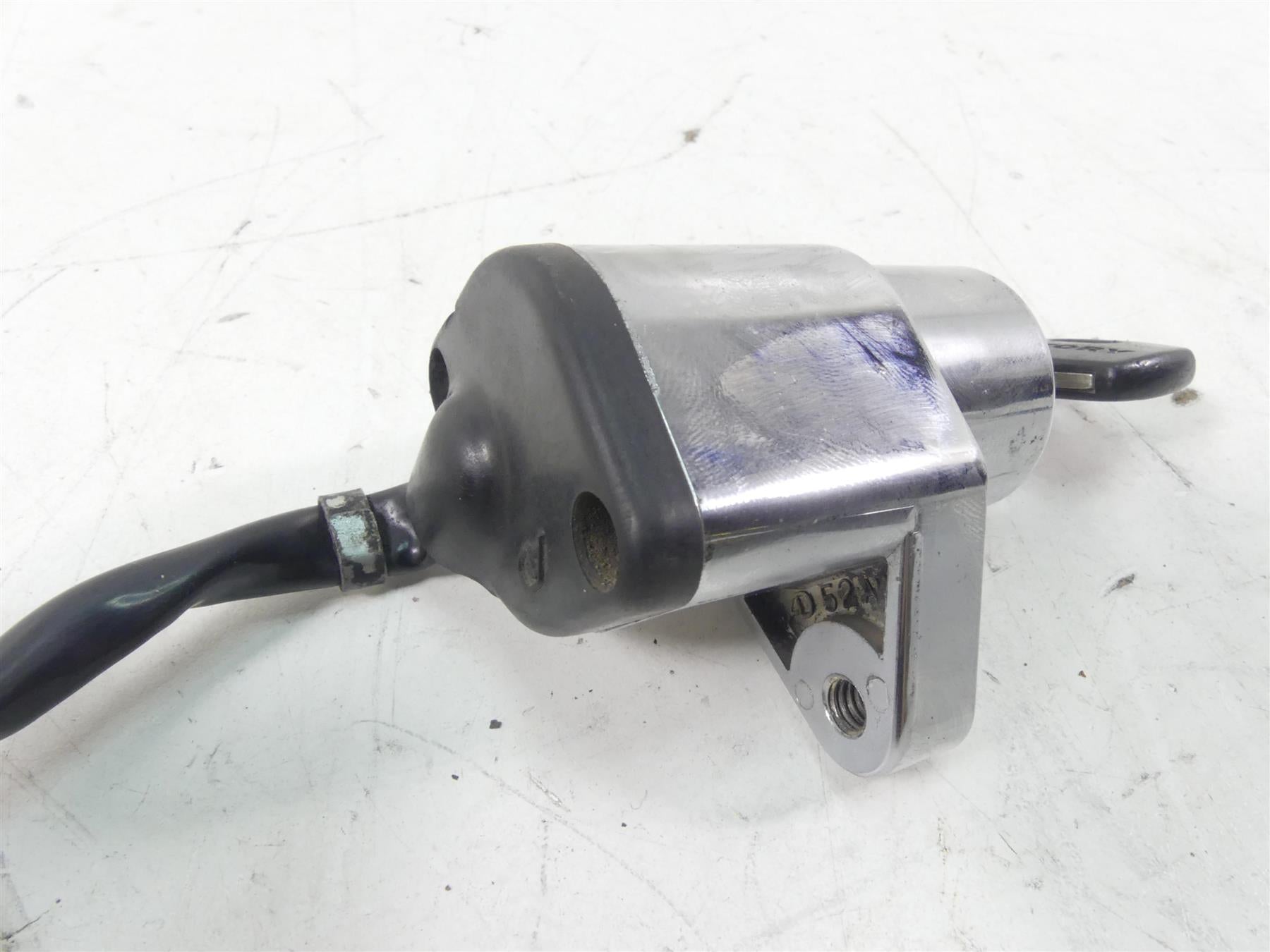 2012 Victory Cross Country Ignition Switch Key Lock Tank Cap Set 4012943 {{ shop.shopifyCountryName }} - Mototech271
