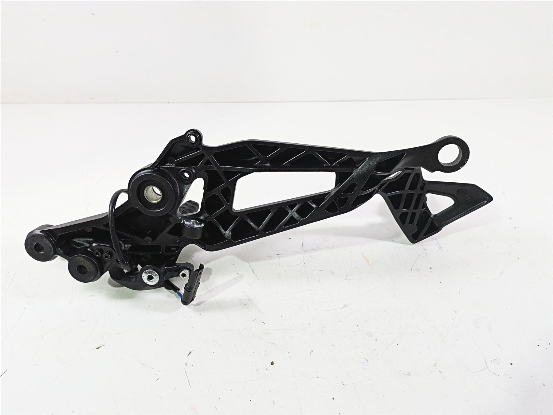 2023 Ducati Monster 937 SP Right Foot Peg Set & Brake Pedal 82414041BA 45721162AA {{ shop.shopifyCountryName }} - Mototech271