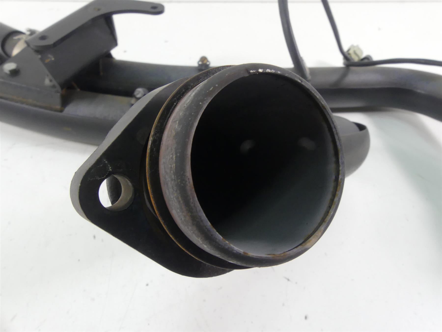 2015 Harley FXDF Dyna Fat Bob Vance Hines Big Radius 2-2 Exhaust System 46071 {{ shop.shopifyCountryName }} - Mototech271