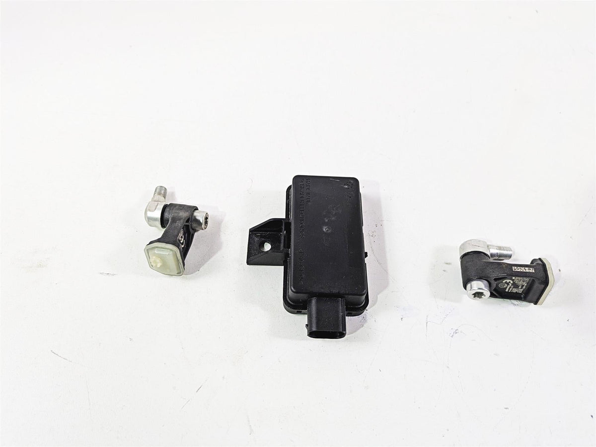 2021 BMW R1250GS K51 Adv Rdc Modul & Tire Pressure Sensor Set READ 65759832031 {{ shop.shopifyCountryName }} - Mototech271