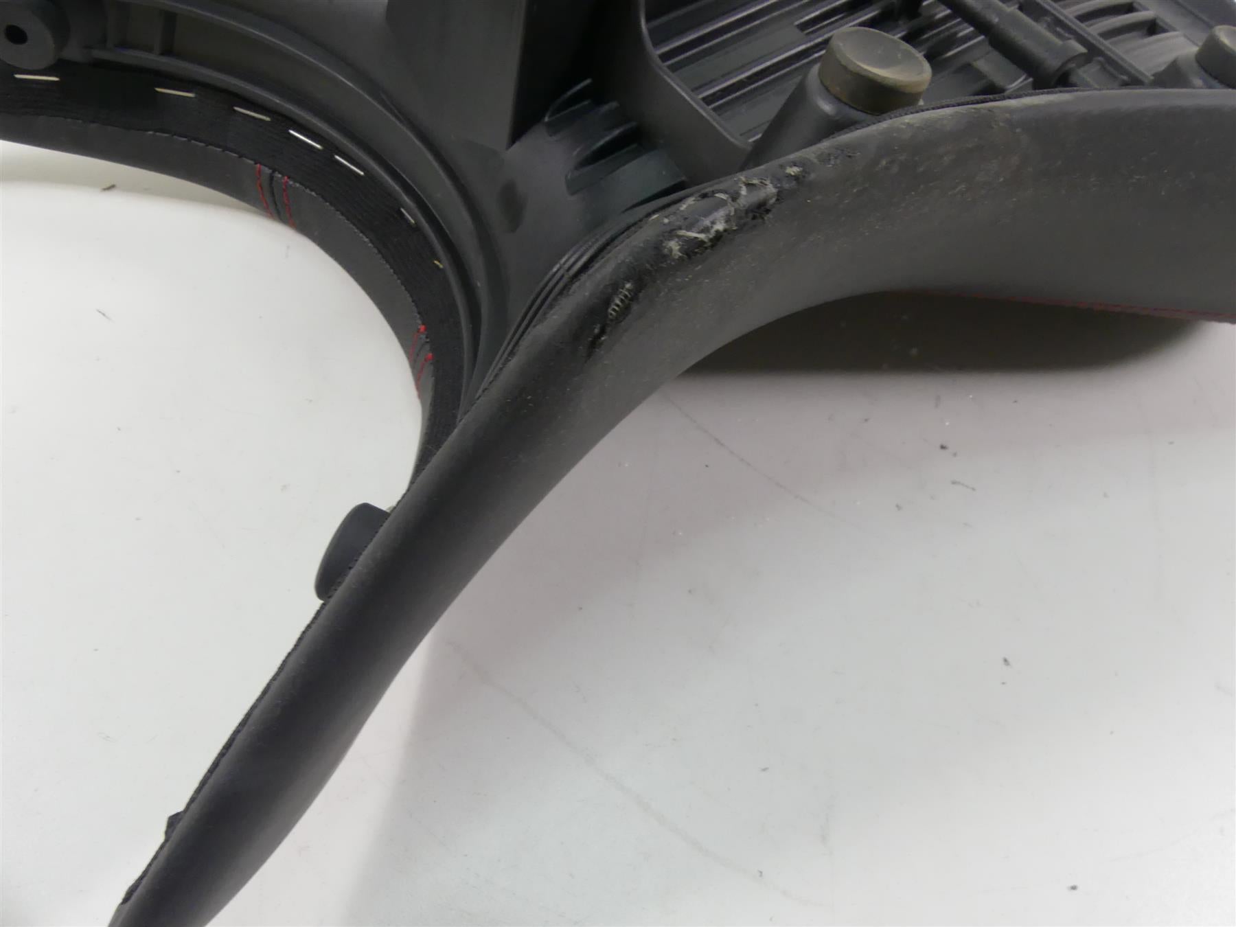 2020 Triumph Speed Triple RS 1050 Front Rider Comfort Seat Saddle -Read T2307334 {{ shop.shopifyCountryName }} - Mototech271
