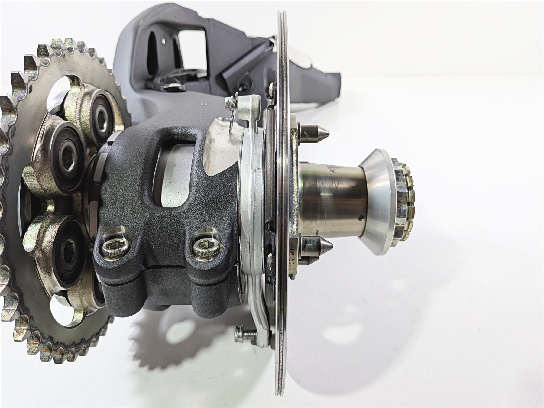 2022 Ducati Panigale V4 S V4S Straight Swingarm Swing Arm & Rear Axle 37020471AA-Mototech271