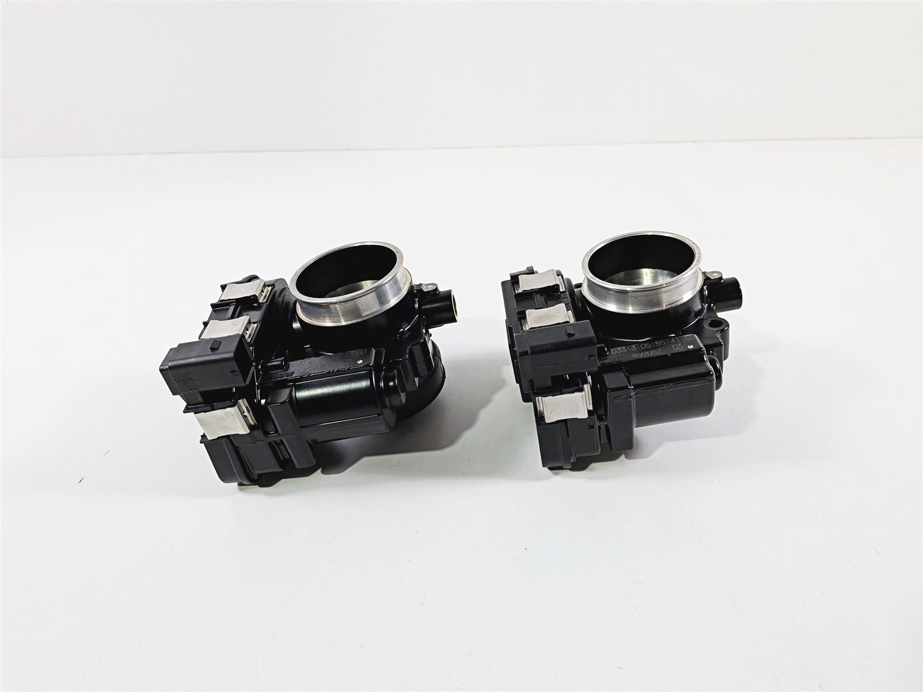 2023 BMW R1250RT RTP K52 Left Right Black Throttle Body Set 13548568757 {{ shop.shopifyCountryName }} - Mototech271