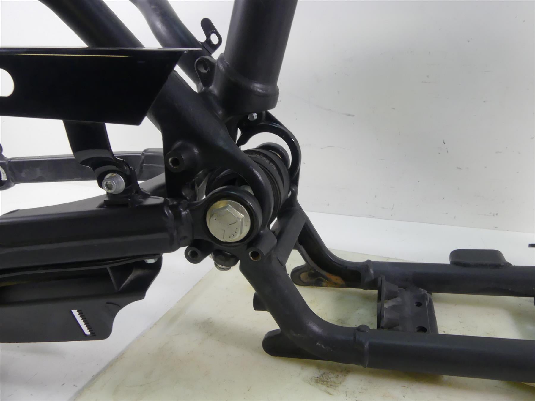 2020 Harley XL1200 CX Sportster Roadster Main Frame Chassis & Swingarm Salvage Arkansas Title 47000114 {{ shop.shopifyCountryName }} - Mototech271