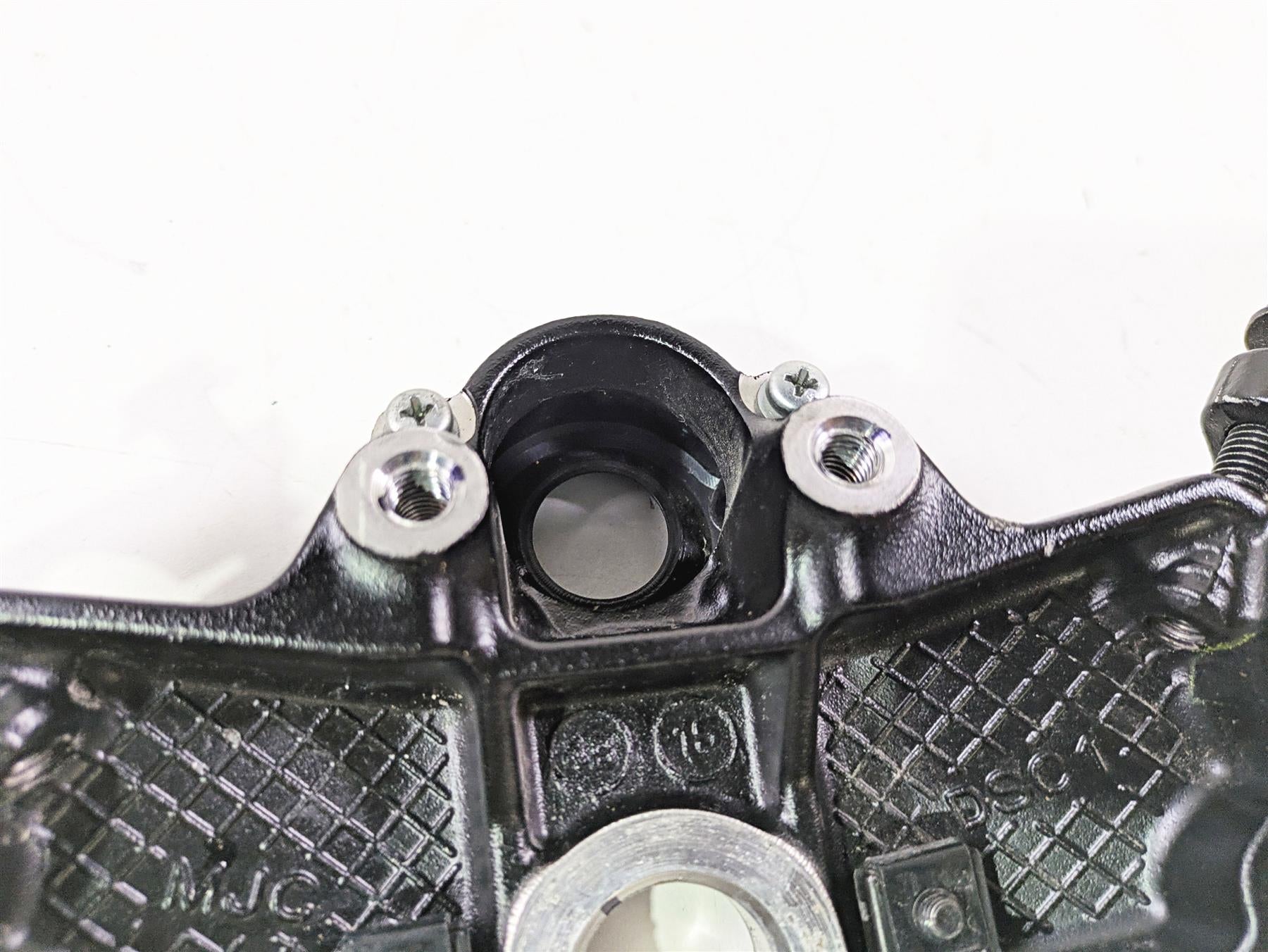 2025 Honda CBR600RR Upper Triple Tree Steering Clamp 53300-MJC-A00 {{ shop.shopifyCountryName }} - Mototech271
