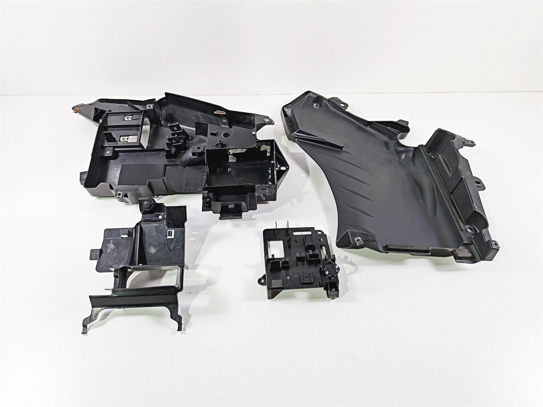 2012 Yamaha XT1200 Super Tenere Electrical Carrier Infill Cover 23P-2137U-00 {{ shop.shopifyCountryName }} - Mototech271