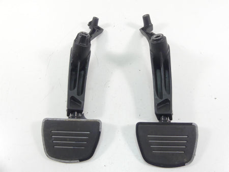 2013 Victory Cross Country Rear Passenger Footpeg Set -Read L 5136384 R 5136385 {{ shop.shopifyCountryName }} - Mototech271