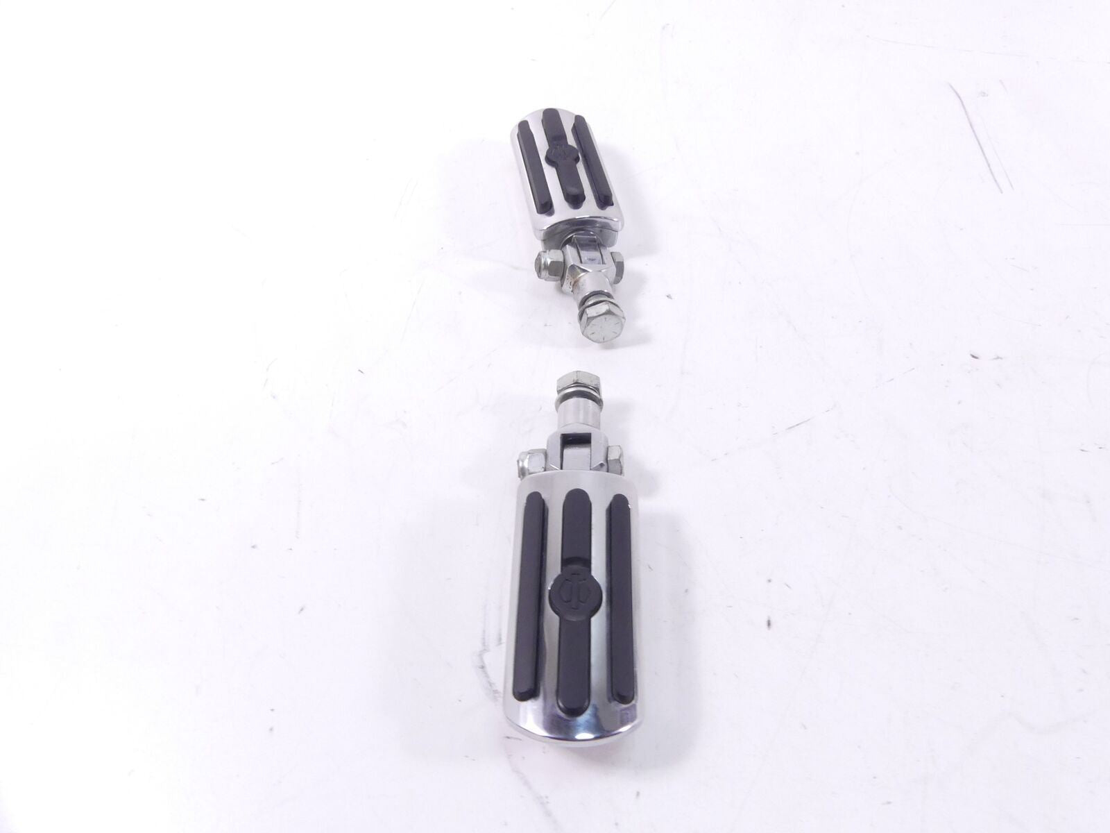 2016 Harley Touring FLHXS Street Glide Sp Crash Bar Footpegs 49184-09A {{ shop.shopifyCountryName }} - Mototech271