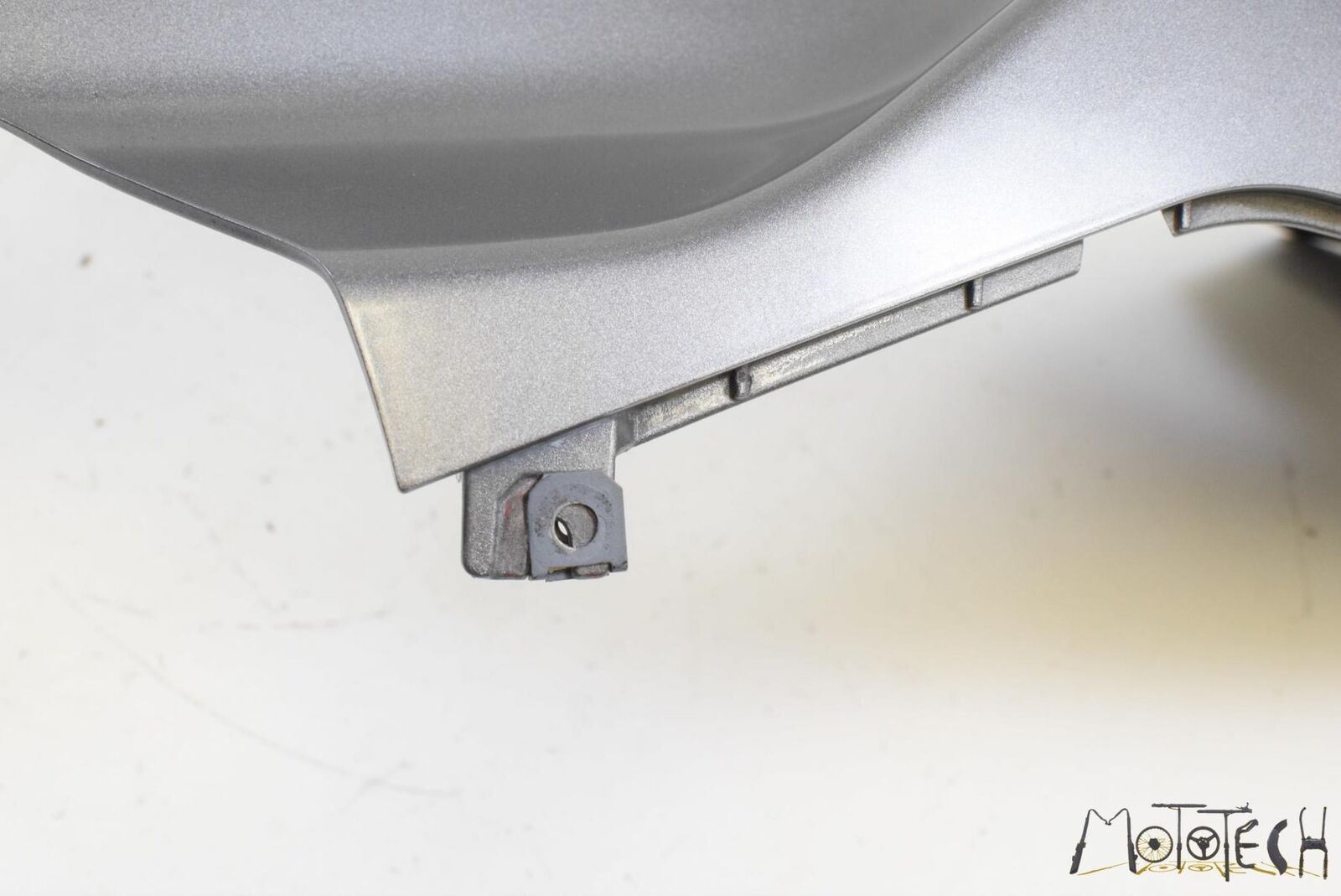 2011 BMW K1300S K1300 S K40 Right Tank Cover Fairing Cowl 46637691730 {{ shop.shopifyCountryName }} - Mototech271