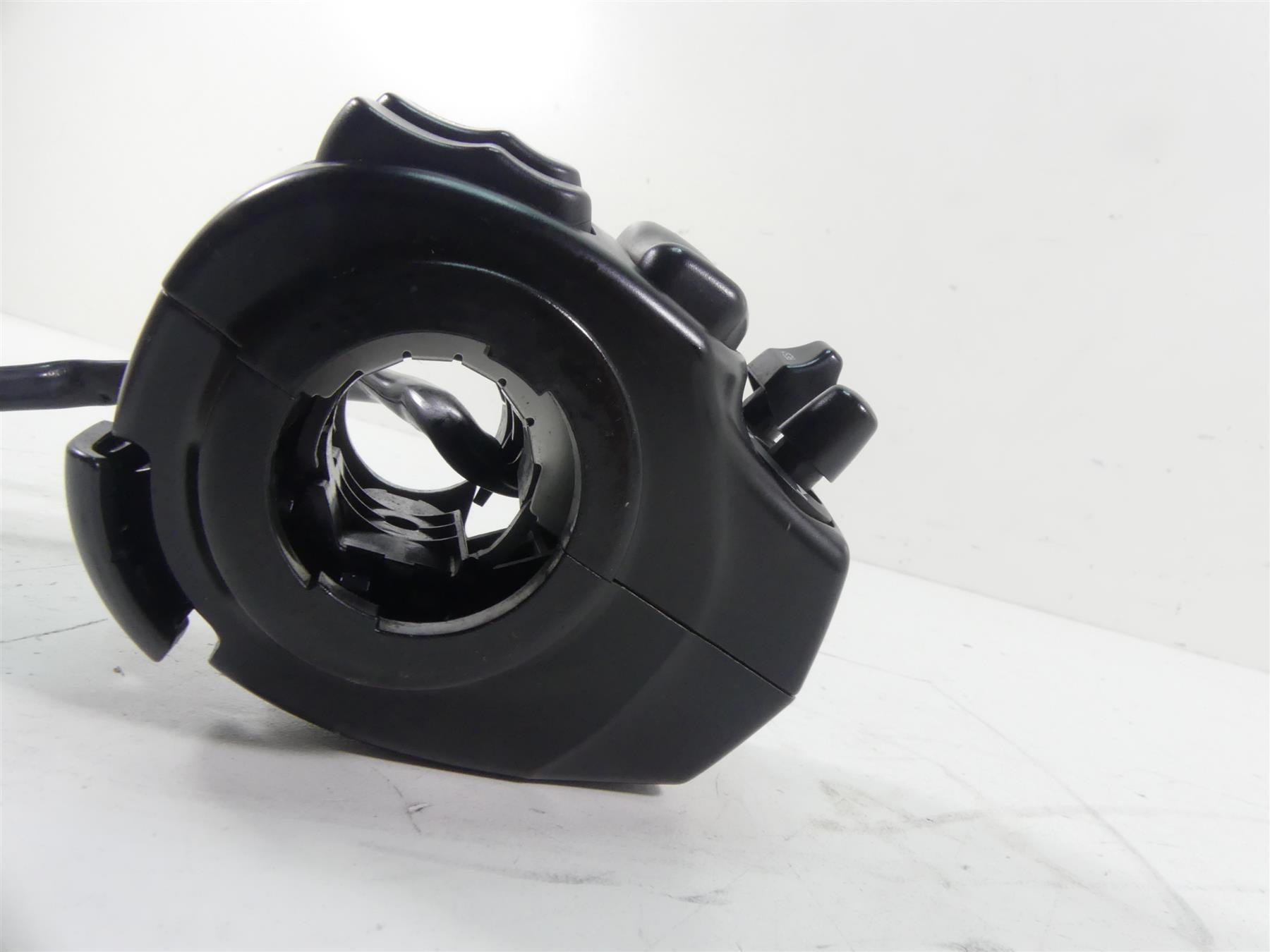 2014 Harley Touring FLHX Street Glide Nice Left Hand Control Switch 71500128 {{ shop.shopifyCountryName }} - Mototech271