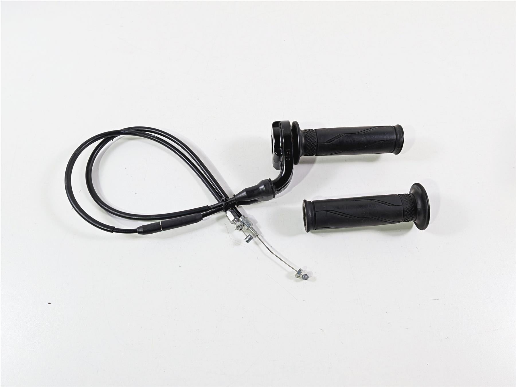 2016 Yamaha YZF R1 RN32 Hand Throttle Grip & Cables 5VY-26281-00-00 {{ shop.shopifyCountryName }} - Mototech271