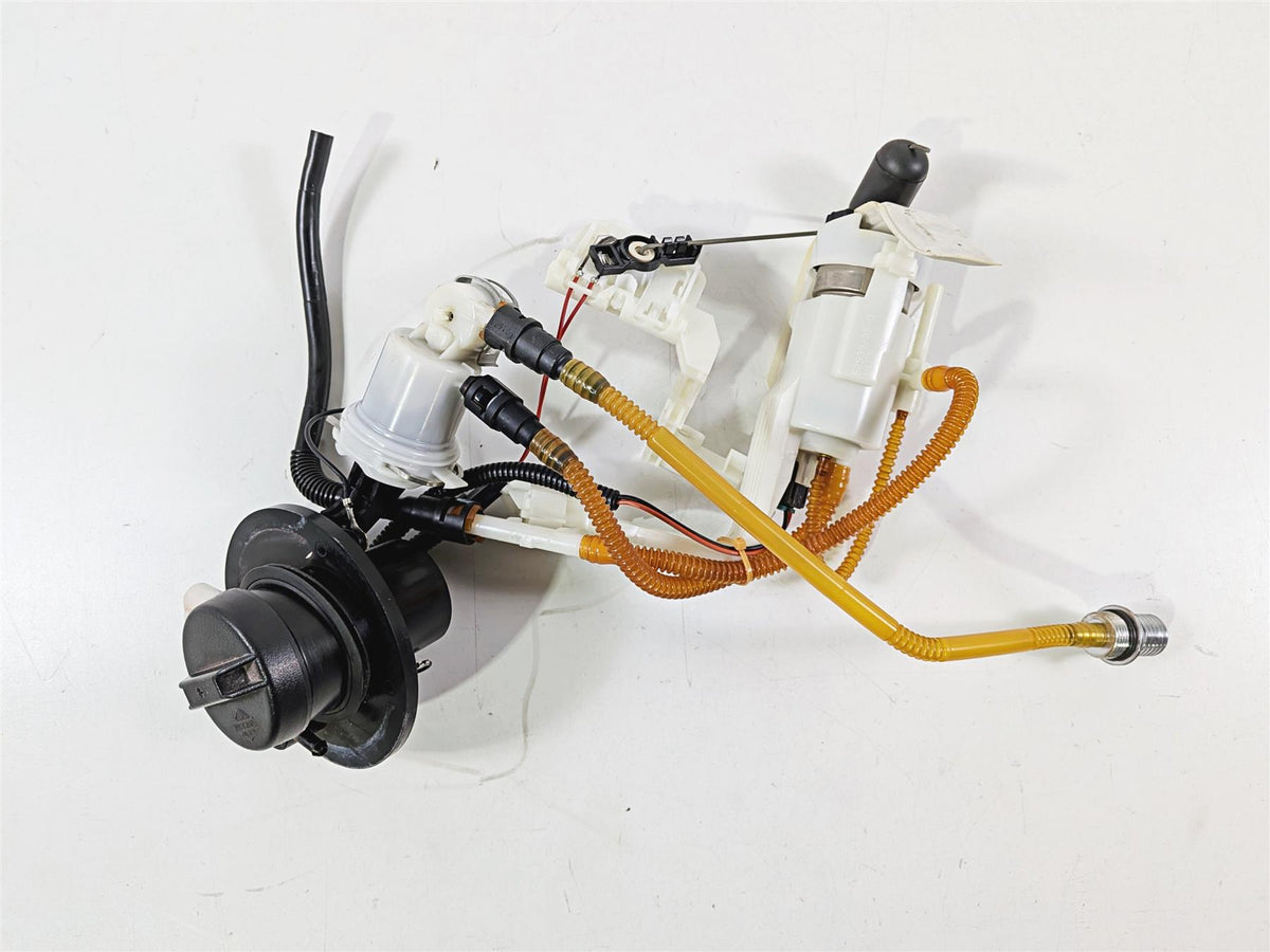 2015 Harley Touring FLTRUSE CVO Road Glide Fuel Gas Pump & Sender 75069-08C-Mototech271
