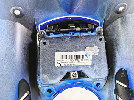 2015 BMW R1200 GS Adv K51 Center Fuel Tank Cover & Lid Racingblue 46638532242 {{ shop.shopifyCountryName }} - Mototech271