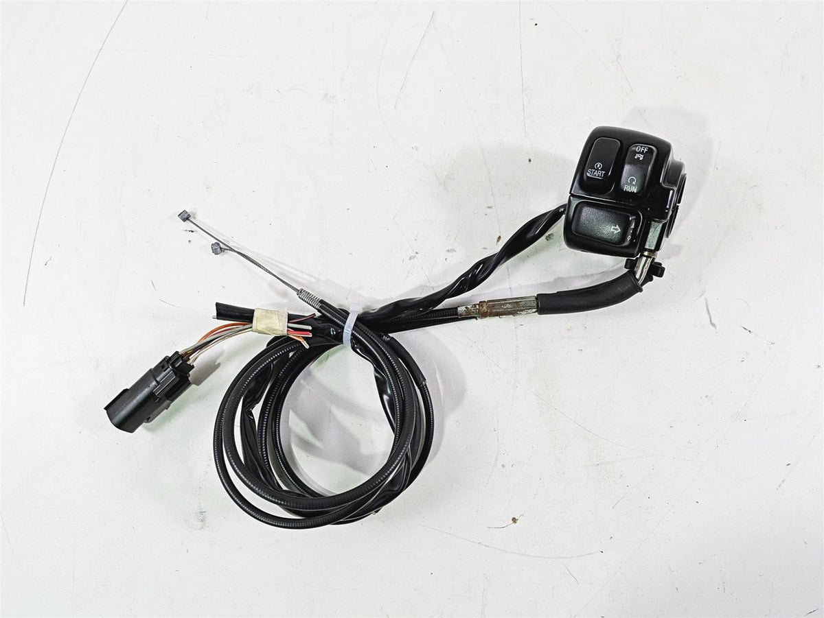 2010 Harley VRSCF Muscle Rod Right Hand Control Switch READ 71684-06A 71683-06A {{ shop.shopifyCountryName }} - Mototech271