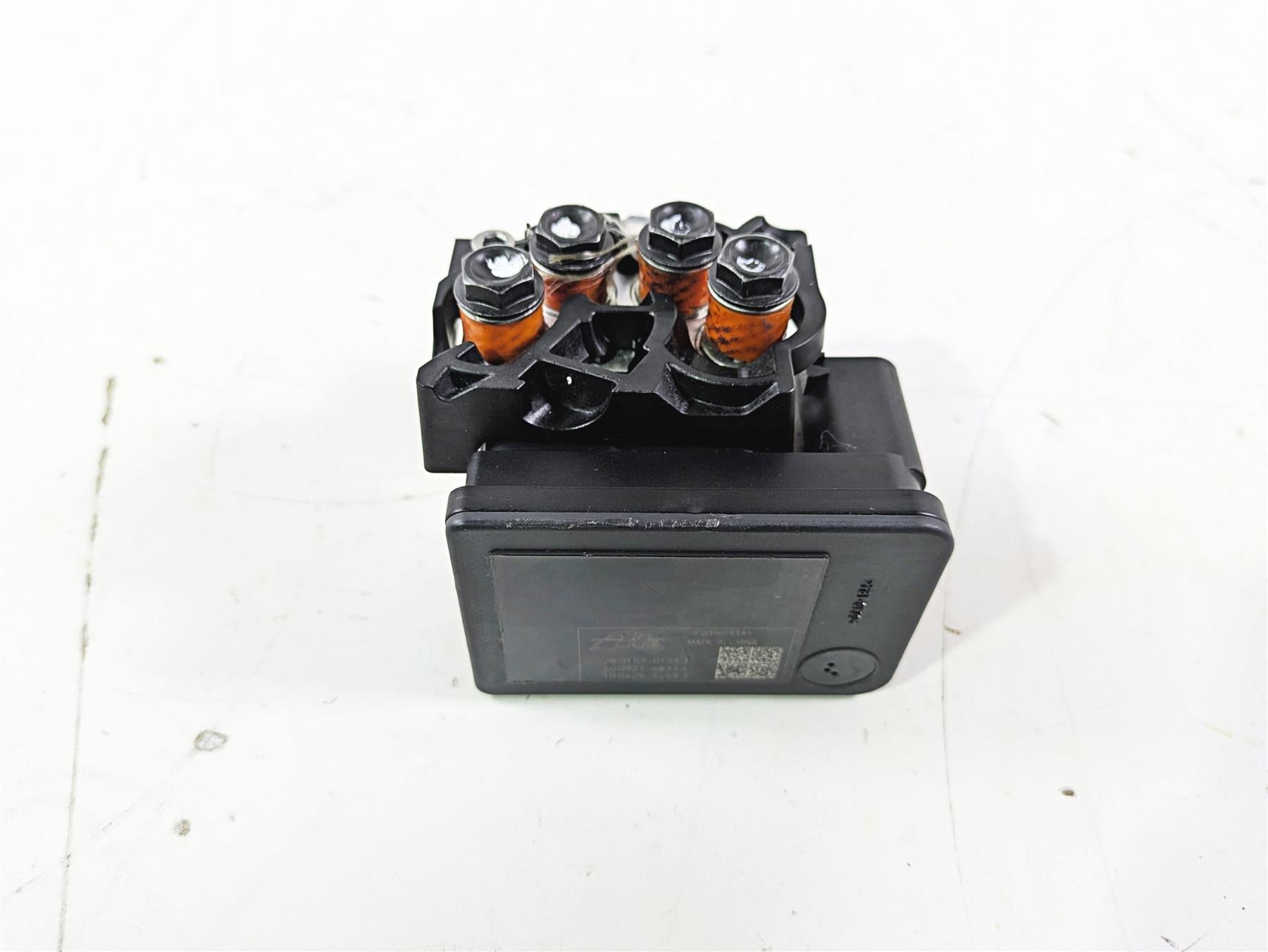2019 Triumph Speed Triple RS 1050 Abs Brake Pump Module Unit T2029204 {{ shop.shopifyCountryName }} - Mototech271