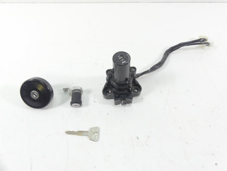 2013 Yamaha VMX17 V-Max 1700 Ignition Switch Key Lock Cap Set 2S3-82501-00-00 {{ shop.shopifyCountryName }} - Mototech271