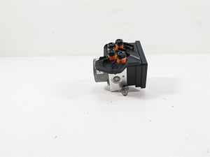 2020 Moto Guzzi V85 TT Adventure Abs Brake Pump Unit Pressure Module 2D000452
