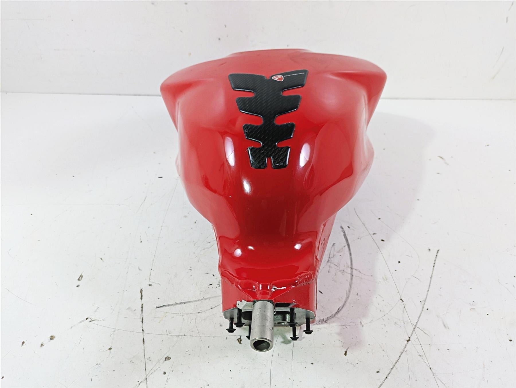 2015 Ducati Panigale 1299 S Red Fuel Gas Petrol Tank READ 58611923AA {{ shop.shopifyCountryName }} - Mototech271