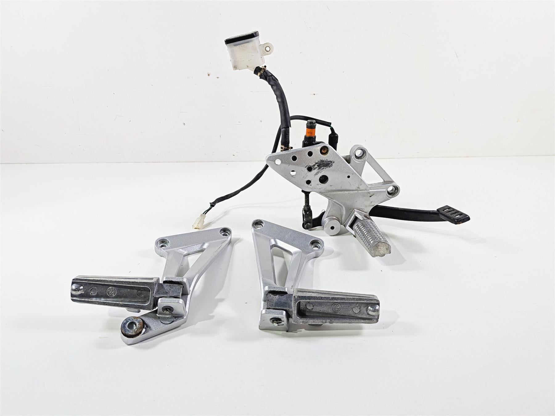 2023 Vitacci GTT 250 Rear Passenger Footpeg & Right Rider Foot Rest Set {{ shop.shopifyCountryName }} - Mototech271