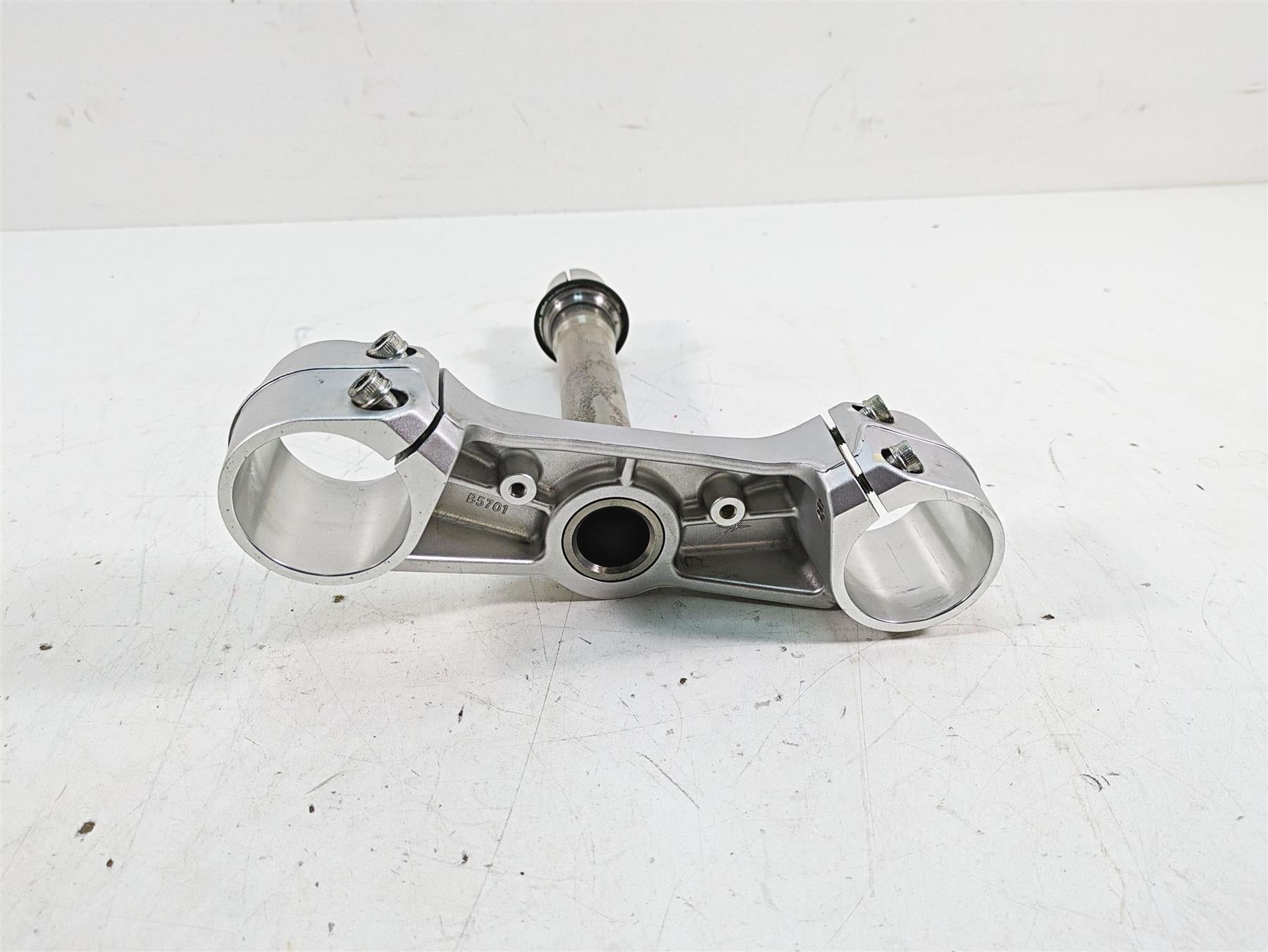 2013 MV Agusta F3 675 ERA Straight Lower Triple Tree Steering Clamp 8000B5701 {{ shop.shopifyCountryName }} - Mototech271