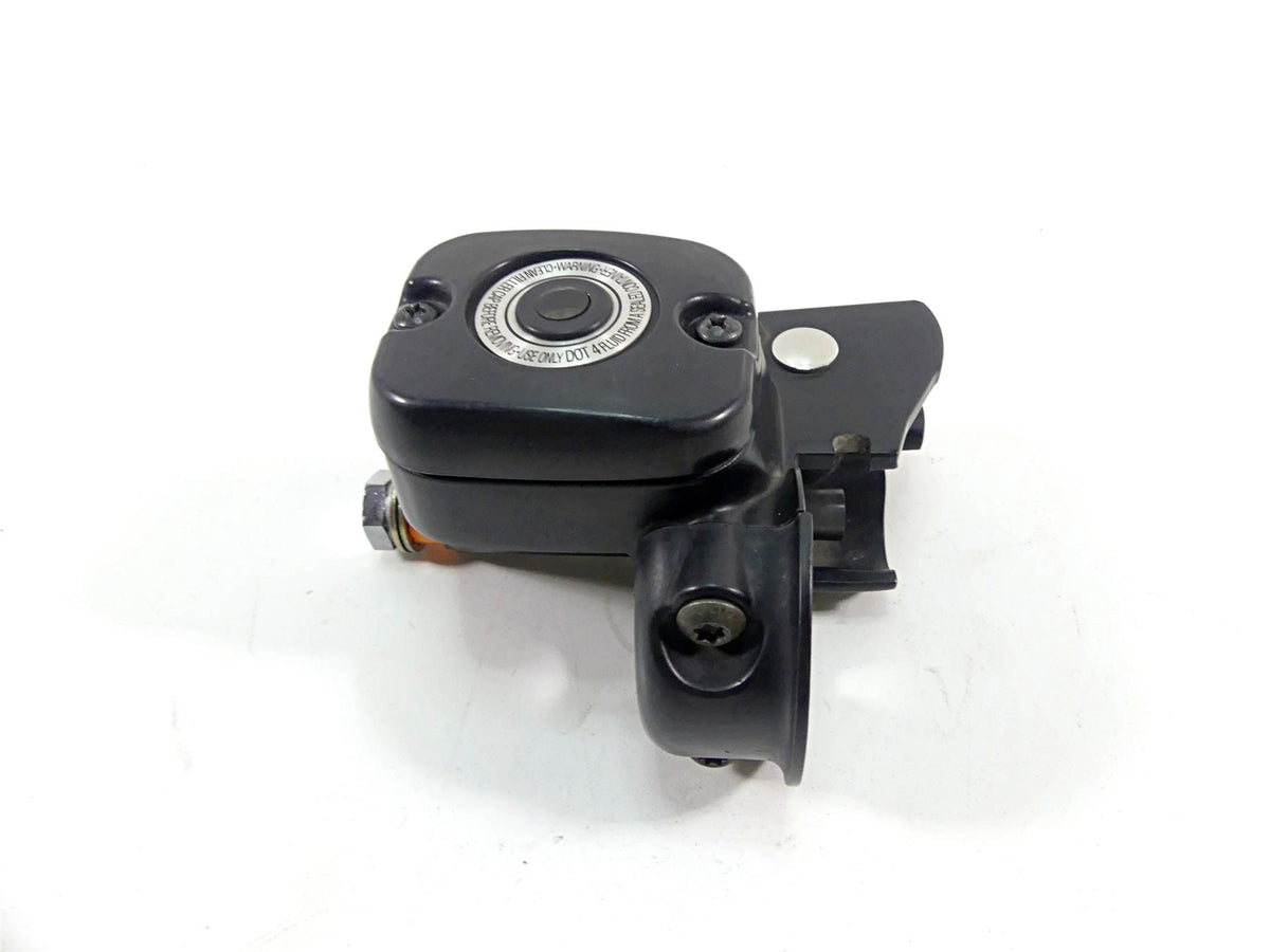 2011 Harley Softail FXS Blackline Front Brake Master Cylinder 9/16" 45029-11D {{ shop.shopifyCountryName }} - Mototech271
